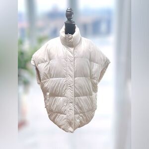 NWT UGG Winter Snow Insulated Reversible Puffer Vest – Size L – Quilted Nylon, T